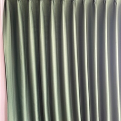 緑カーテン2枚(縦185cmx170cm)　遮光カーテン2枚