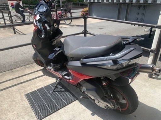 シグナスX 3型 マットブラック×メタリックレッド