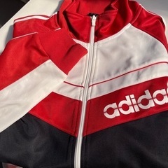 adidas Mサイズ　ジャージ(上)