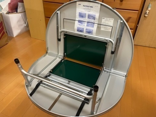 【お譲り先決まりました】コールマン　Oval BBQ Table  最大サイズ120cm の大型のテーブルです