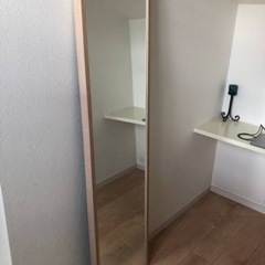 鏡　IKEA NISSEDAL