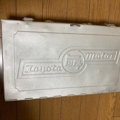 昭和レトロ　トヨタ　工具箱
