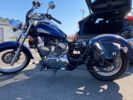 希少車 イントルーダー250 SUZUKI