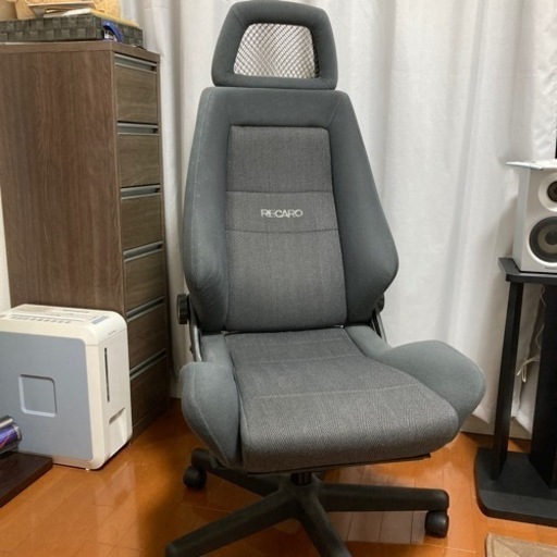 取引中　レカロシートと専用の事務脚をセットで。RECARO