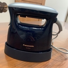 【ネット決済】Panasonic 衣類スチーマー(NI-FS530)