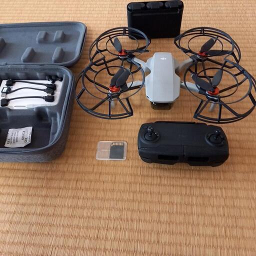 【お話中】dji mavic miniバッテリー3個+SDカード+プロペラガード付き❗️【7月15日迄】