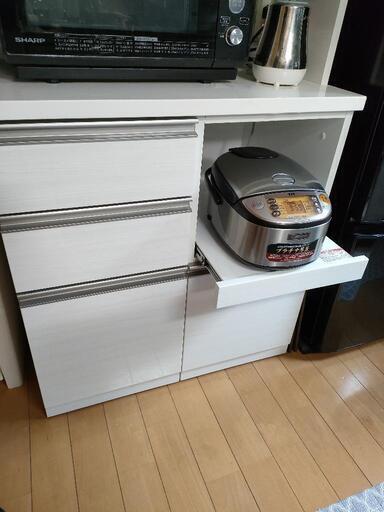 【カップボード】ニトリ食器棚　サイレントレール
