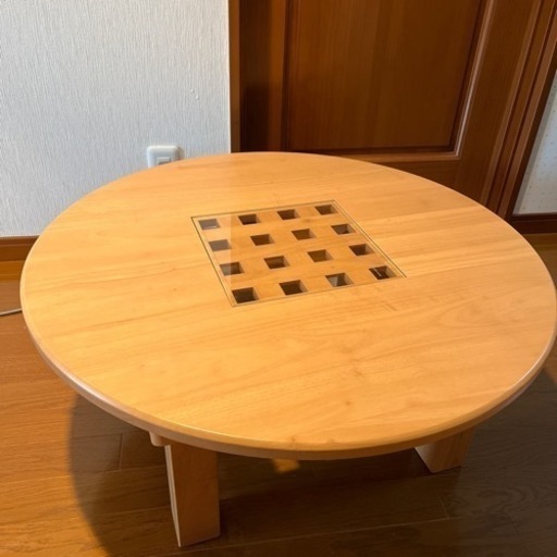 【お取引中】丸いテーブルセンターにディスプレイできる
