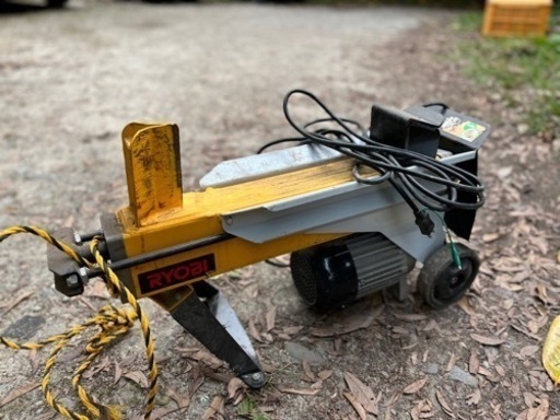 （値下げ）RYOBI 薪割り機　LSP-3700