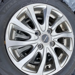 購入者決まりましたので購入しないで下さい！スタッドレスタイヤ付アルミ4本セット　21年度製造タイヤ　バリ溝