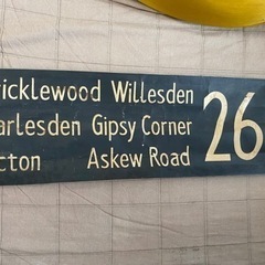 イギリスのバスロールサイン