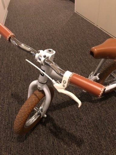 キックバイク おしゃれ仕様 SPARKY ecru ブレーキ・スタンド付き