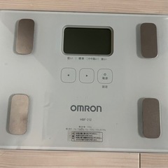 OMRON 体重計