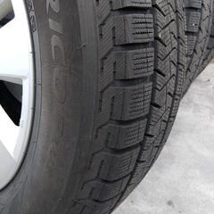美品　スタッドレスタイヤ＋アルミホイール　225 65 R17