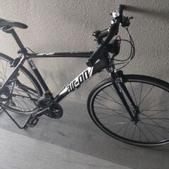 明日まで2,000円引き☆軽量アルミフレーム☆ クロスバイク air-on 21段変速　黒🎵
