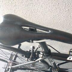 明日まで2,000円引き☆軽量アルミフレーム☆ クロスバイク air-on 21段変速　黒🎵