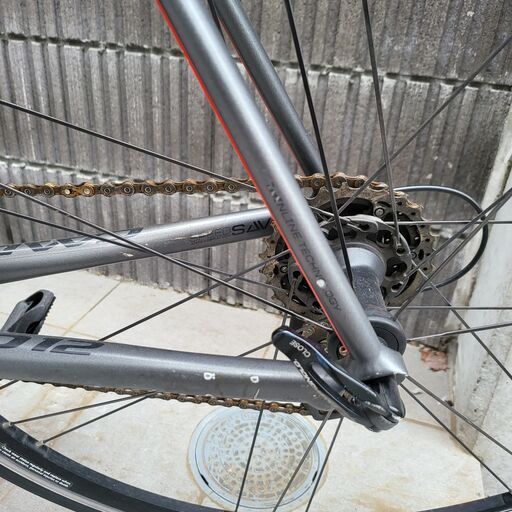 ロードバイク とにかく軽いアルミロードバイク Cannondale CAAD12 サイズ50
