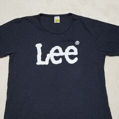 Lee Tシャツ2枚(紺色・クリーム色)