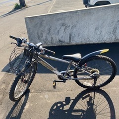 24インチ　自転車　小学生　中・高学年用