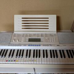 CASIO 電子ピアノLK-205