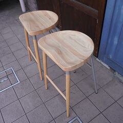 市場家具(ICHIBA)のバースツール2脚セット/グレーです。天然木
