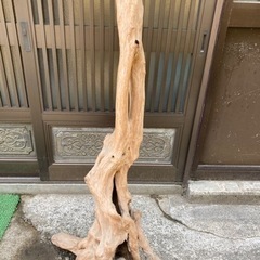 木の置物2つ(1つにつき¥5,000)