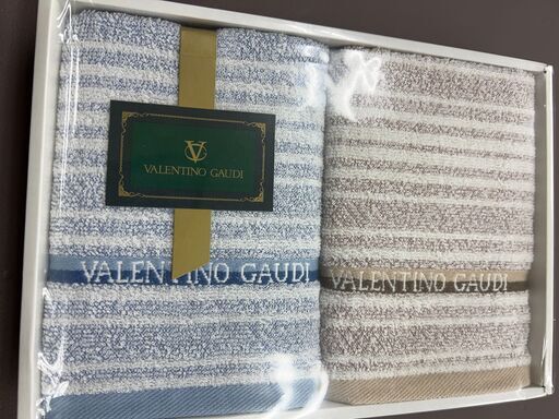 未使用　VALENTINO GAUDI　バレンチノガウディ　バスタオル　日本製