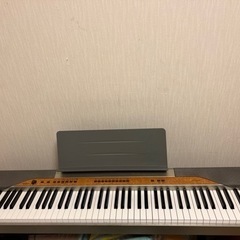 取引中　電子ピアノ