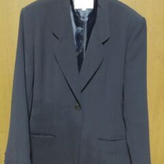 (完了)紺テーラードジャケットスーツ　サイズ11AR