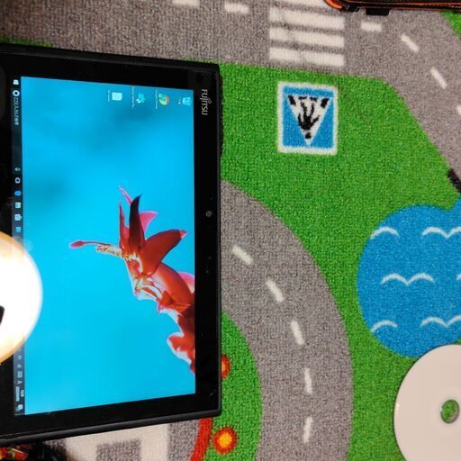 値下げしました。FUJITSU ARROWS Tab Wi−Fi FARQ55J2　OSWindows１０