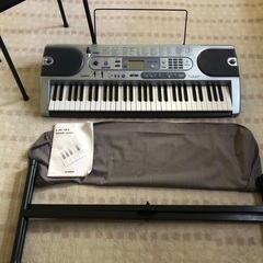 カシオ電子ピアノLK-41