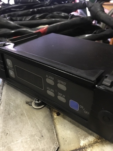 2t 4t 節約 車用 冷凍機 コンデンサ1式 中古