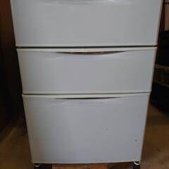 冷凍庫　SANYO   118L    2010年製