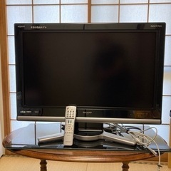 シャープ32型アクオス液晶テレビ