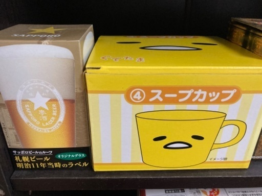 ワンピース、ニャンコ先生など。コンビニくじの景品。
