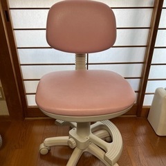 ピンク　椅子