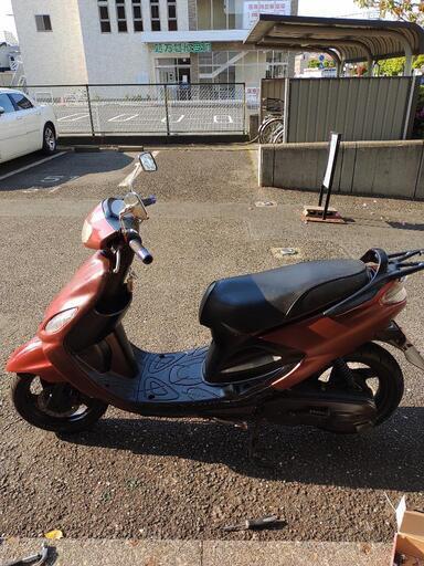 YAMAHAグランドアクシス100 シャアザク