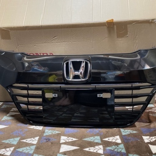 Hondaヴェゼル15年車ハイブリッド純正フロントグリル ちゃか 谷塚のパーツの中古あげます 譲ります ジモティーで不用品の処分
