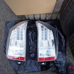 プリウス前期テールランプ左右