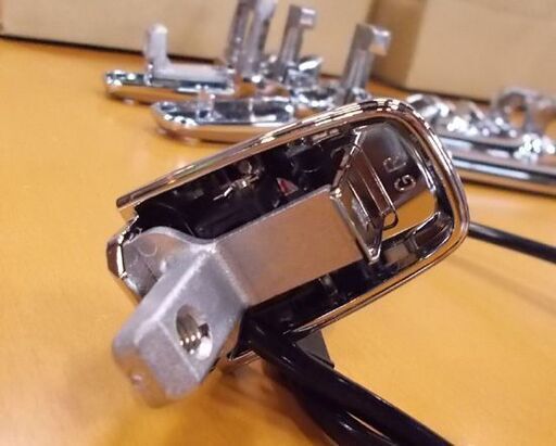 デリカD5 純正ドアハンドル ドアノブ CV1W デリカ D5 ドア カバー cv1w ドアノブカバー 三菱 D:5 3DA-CV1W