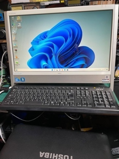 NEC Core i5　Windows11　一体型ディスクトップパソコン　大画面