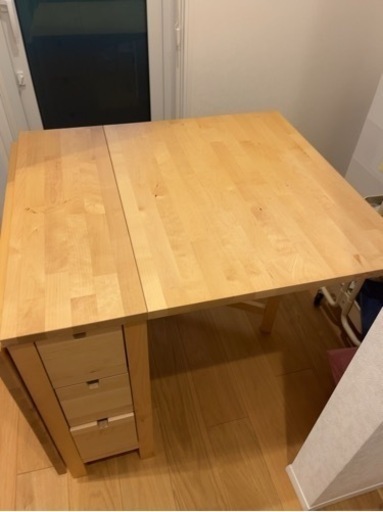 IKEAの折りたたみテーブル | viva.ba