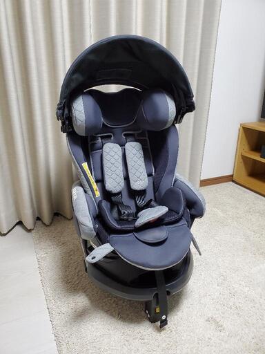 決まりました　チャイルドシート　アップリカ　フラディアグロウ　ISOFIX