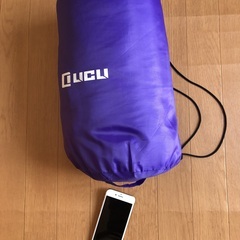 スリーピングバッグ　寝袋 紫   ほぼ新品状態