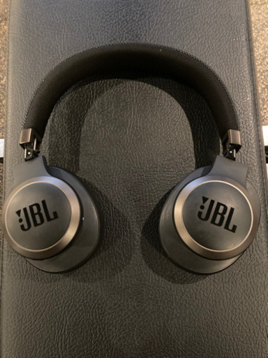 【美品】JBL ワイヤレス ノイズキャンセリングヘッドホン LIVE650BTNC