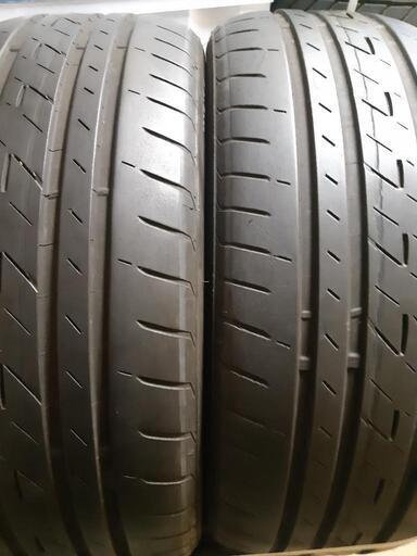 ①ブリジストン エコピアPZ-X 225/45R18