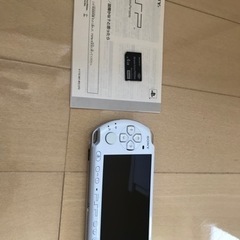 PSP3000　ソフト５本　４Gメモリーカード付き