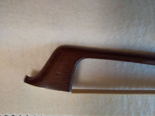 ☆チェロ用（3／4用）の弓 「ERICH STEINER」の刻印あり☆