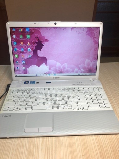♪女子人気ホワイト♪ ターボ搭載　超大容量750GB 超速メモリ8G corei5 可愛い✨ 大画面15.6 Blu-ray搭載　人気のホワイト　ブルーライトカット機能　wifi 無線LAN　超最新win10