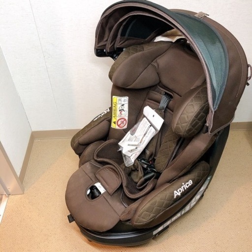 【美品】フラディアグロウ ISOFIX アップリカ ブラウン 新生児 洗濯済み